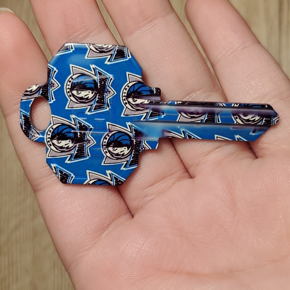 Dallas Mavericks - Picture 3 of 3